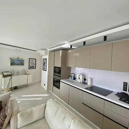 Apartment - Banane - 3p Lumineux Avec Terrasse Et Vue Degagee Sur La *