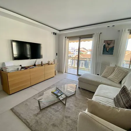 - Banane - 3p Lumineux Avec Terrasse Et Vue Degagee Sur La Cannes